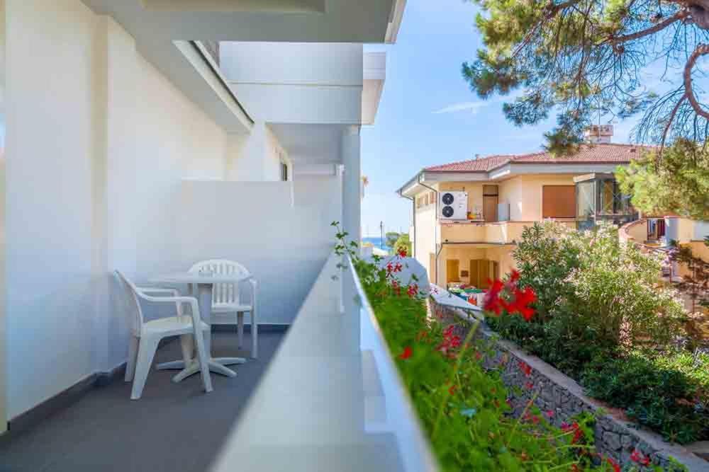 Hotel Montecristo Marina di Campo Exteriör bild