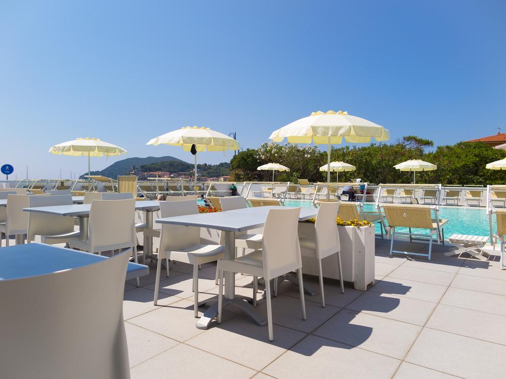Hotel Montecristo Marina di Campo Exteriör bild