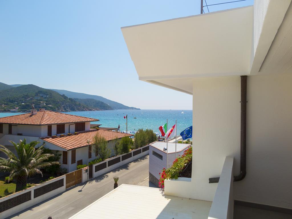 Hotel Montecristo Marina di Campo Exteriör bild