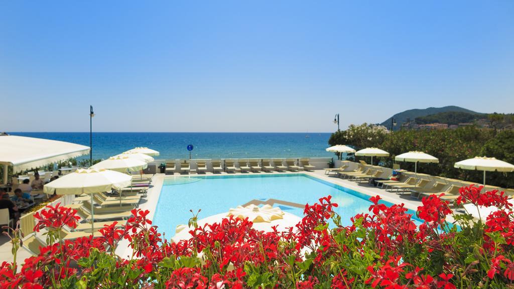 Hotel Montecristo Marina di Campo Exteriör bild
