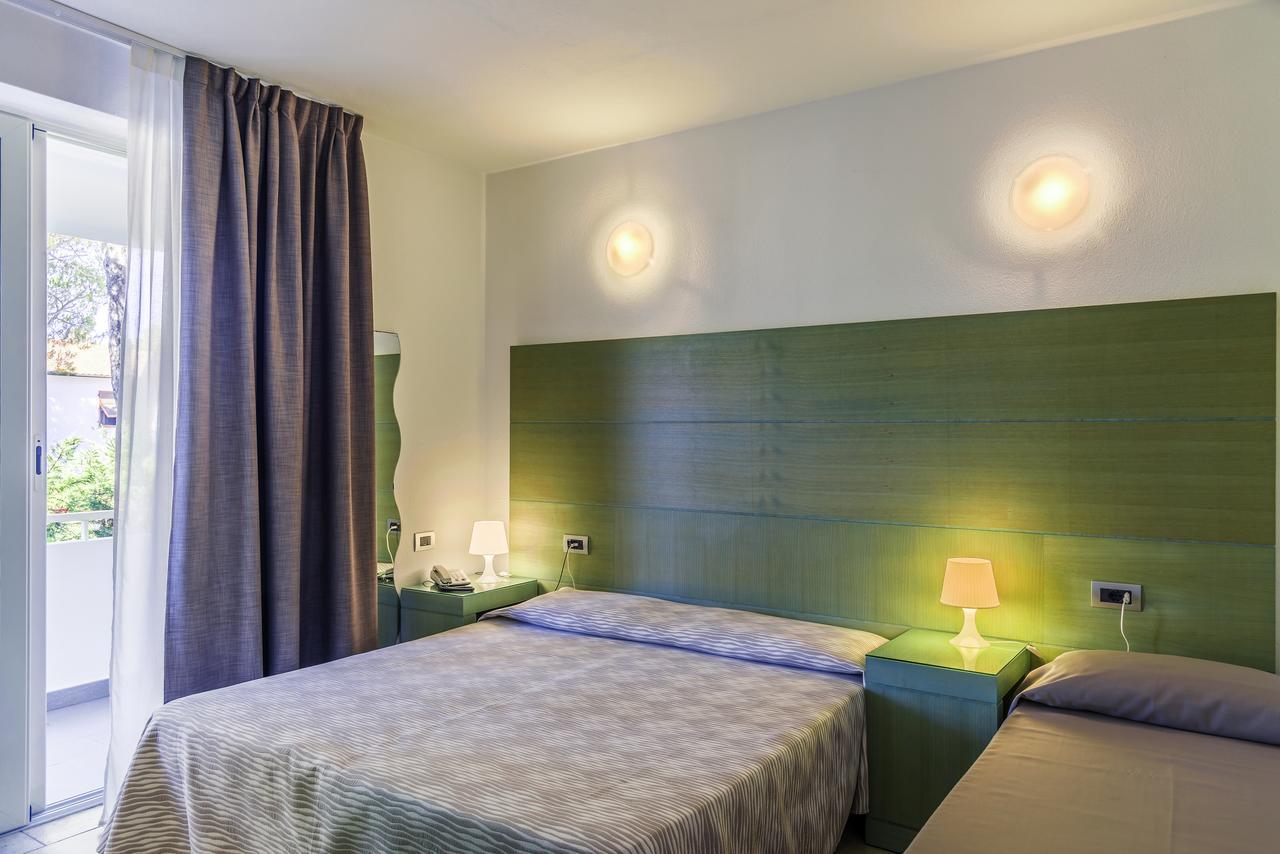 Hotel Montecristo Marina di Campo Exteriör bild