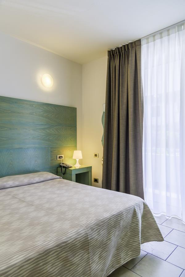 Hotel Montecristo Marina di Campo Exteriör bild
