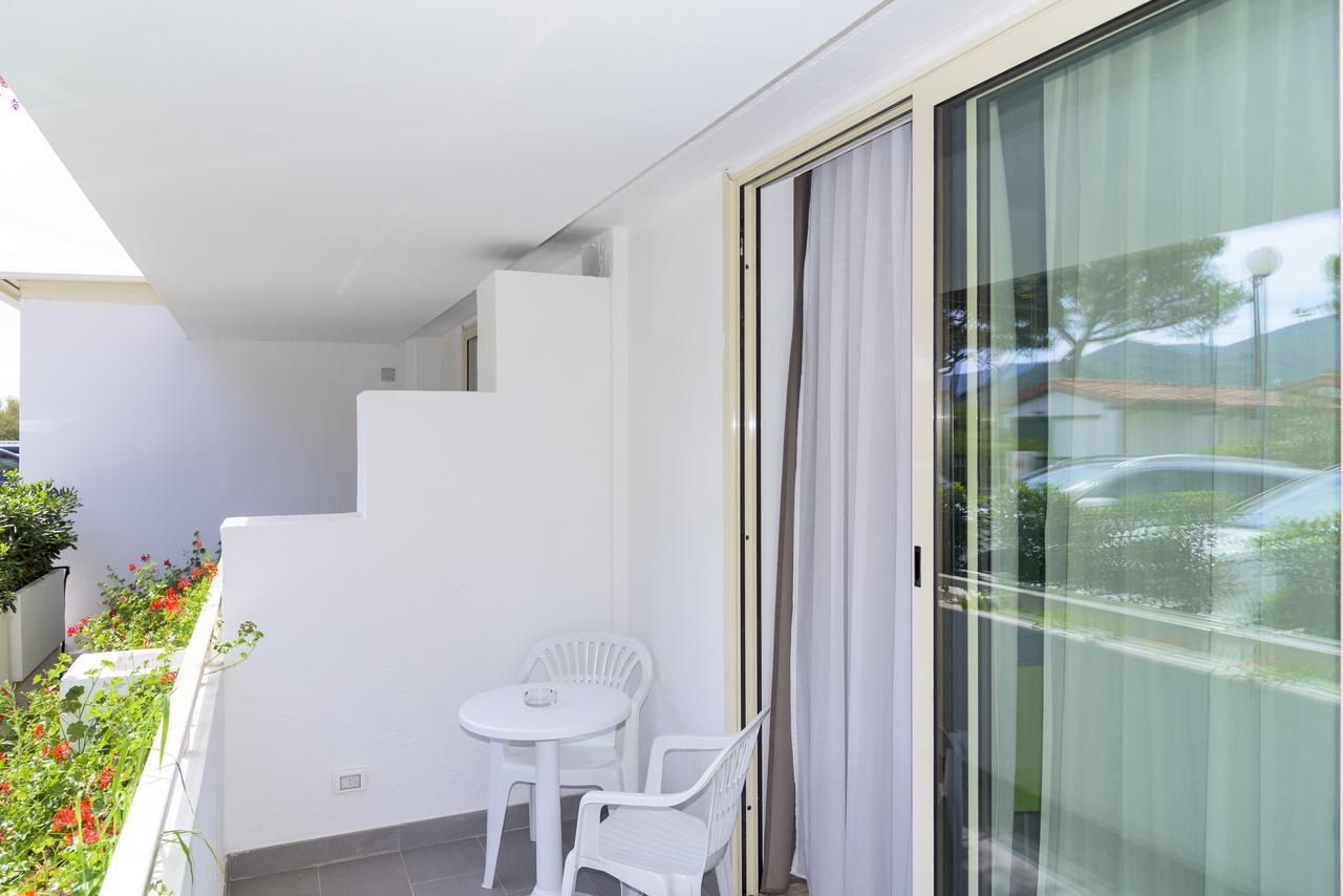 Hotel Montecristo Marina di Campo Exteriör bild